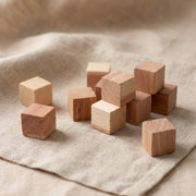 Lot 16 cubes antimites en cèdre Oregon