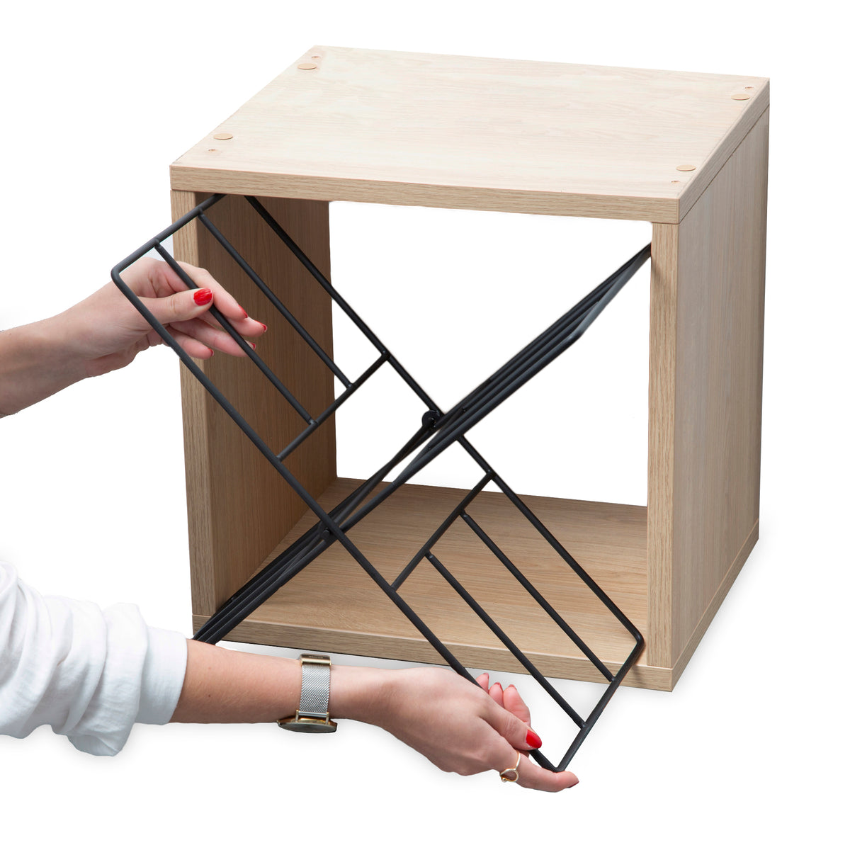 Portabottiglie in legno e metallo
