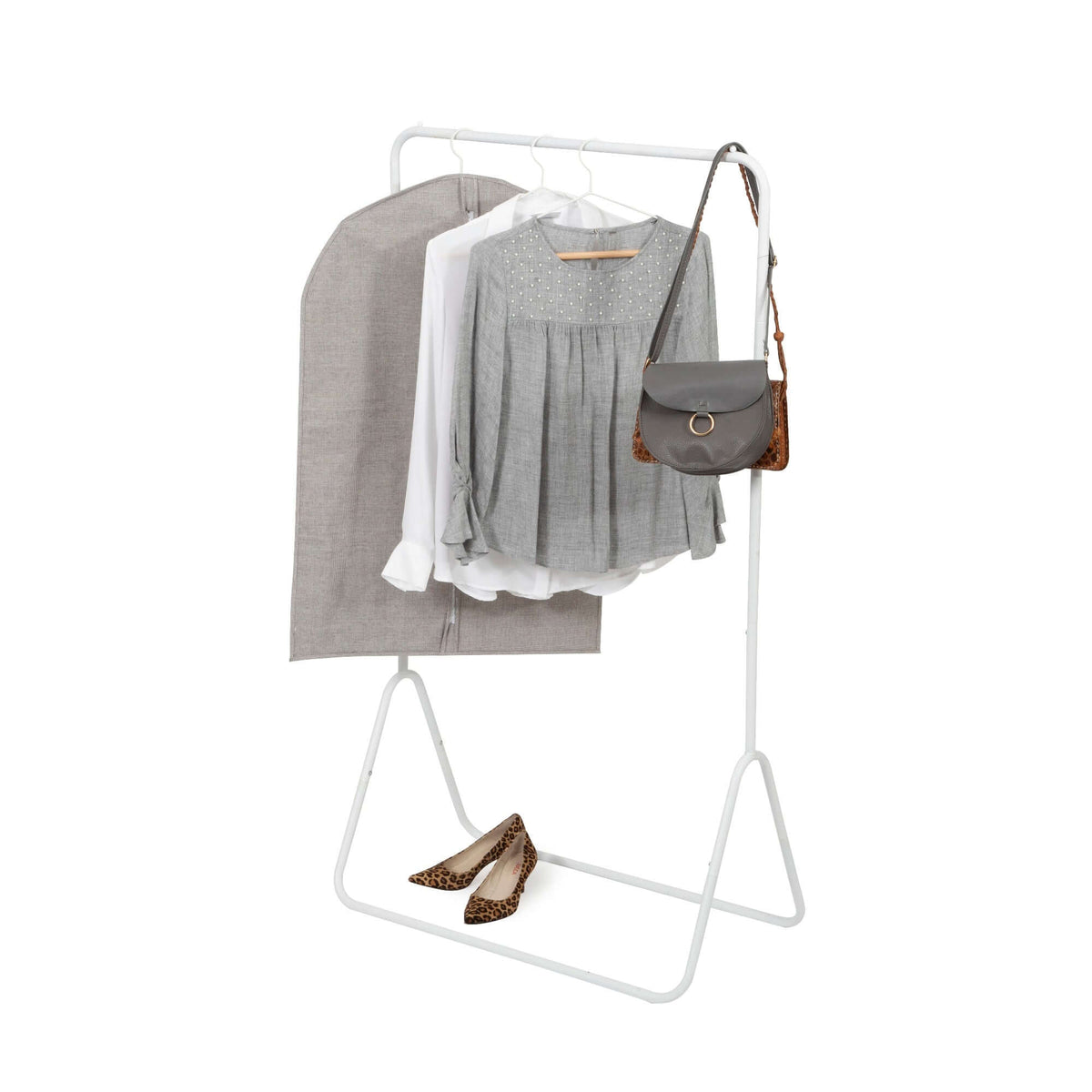 White Fyn metal clothes rack