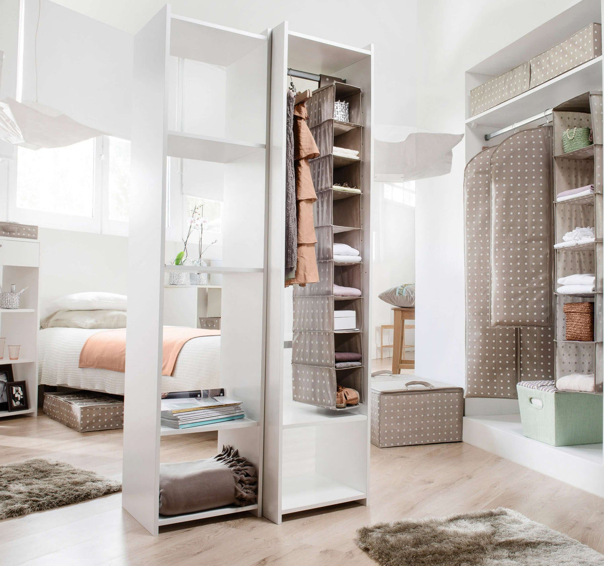 Rivoli taupe 9-tier hanging shelf