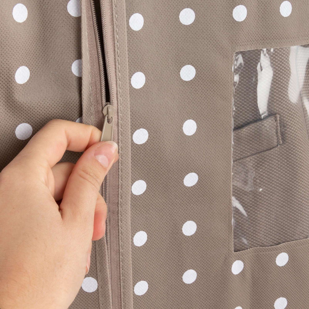 Rivoli M taupe hanging clothing cover